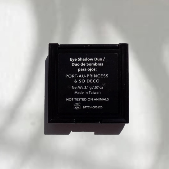 B. Lovely Eyeshadow Duo in Port-Au-Princess and So Deco - Picture 9 of 9